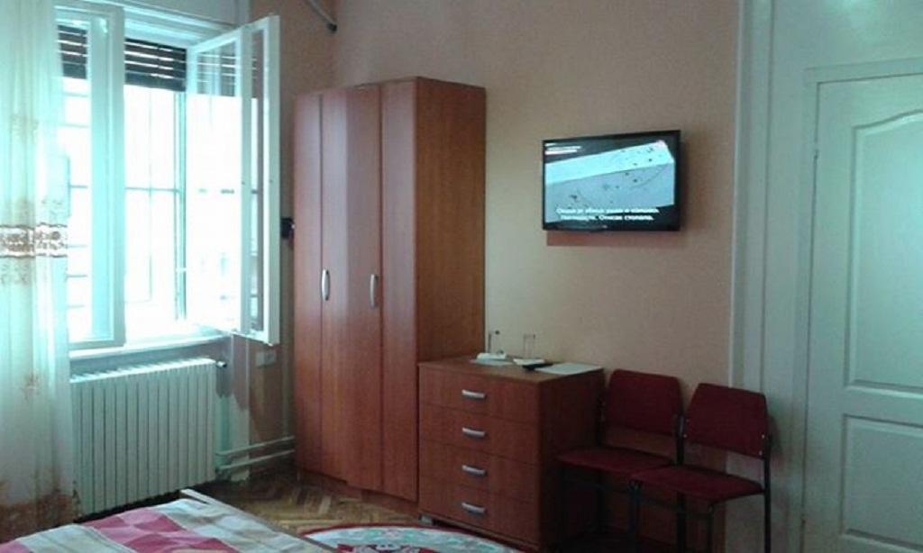 Family Top Rooms Bela Lada Sobe ノヴィ・サド エクステリア 写真