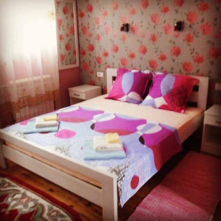 Family Top Rooms Bela Lada Sobe ノヴィ・サド エクステリア 写真